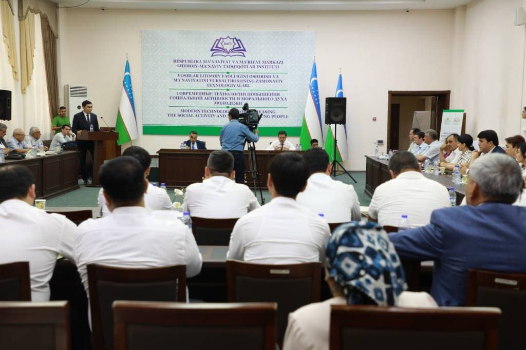 "Yoshlar ijtimoiy faolligini oshirish va ma'naviyatni yuksaltirishning zamonaviy texnologiyalari" ilmiy-amaliy anjumani o'tkazildi